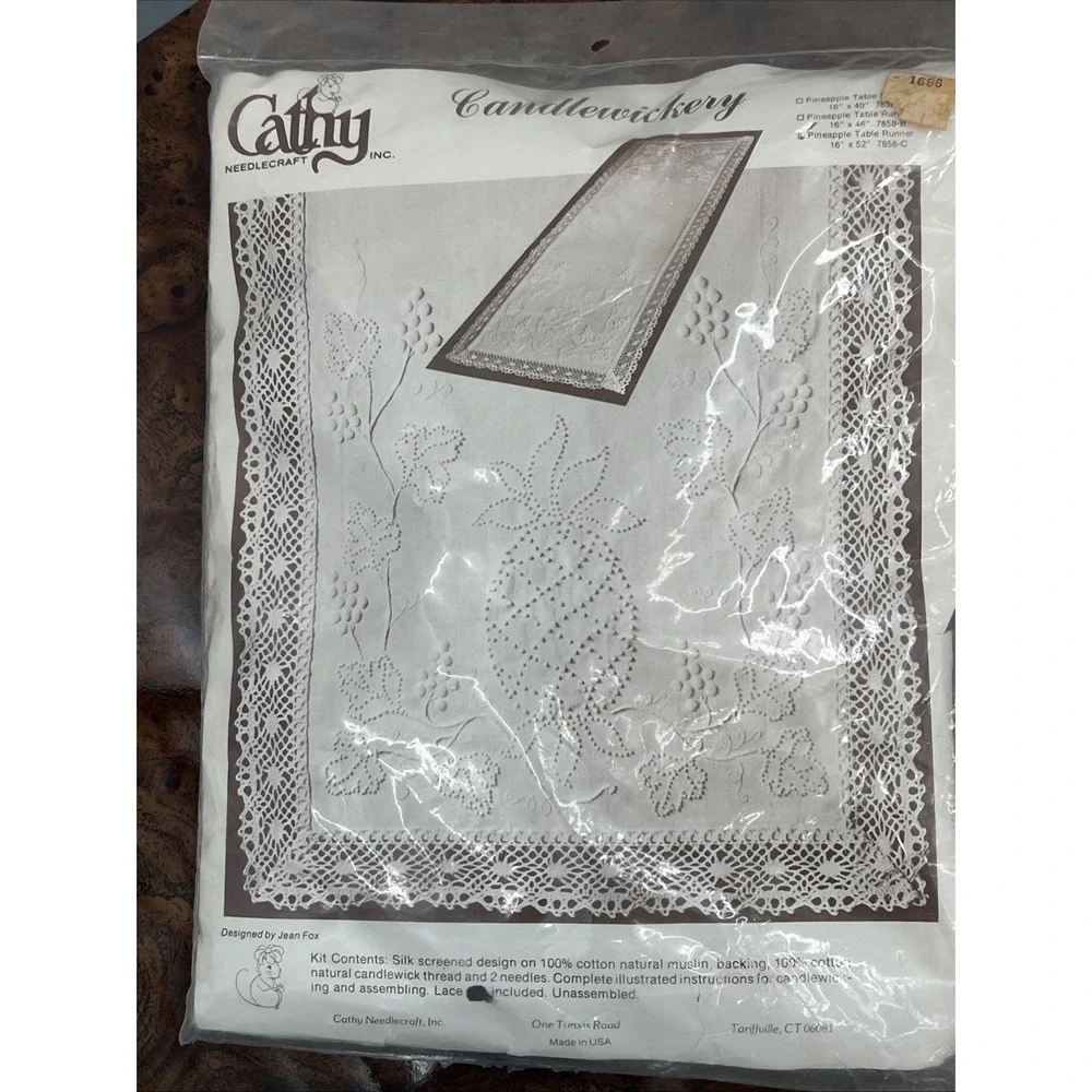 Vtg New Cathy Needlecraft Candlewickery Pineapple Table Runner Kit 16x52 Sealed